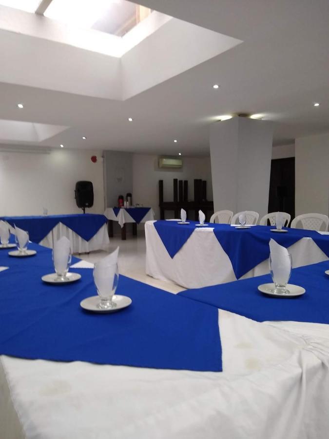 Aw Hotel Chipichape Urban 卡利 外观 照片